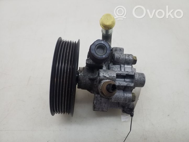 Toyota Avensis Verso Vairo stiprintuvo siurblys 4431042070