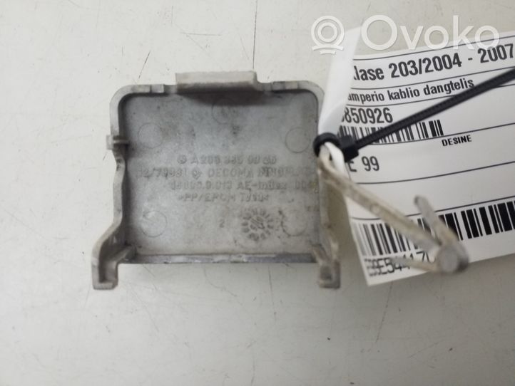 Mercedes-Benz CLC CL203 Tappo/coprigancio di traino anteriore A2038850926