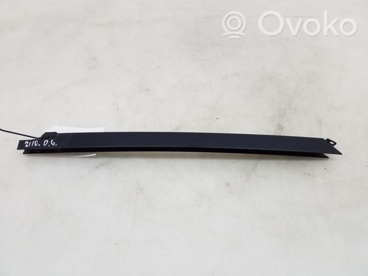 Mercedes-Benz ML W164 Rail de pare-brise de porte arrière A1647300219