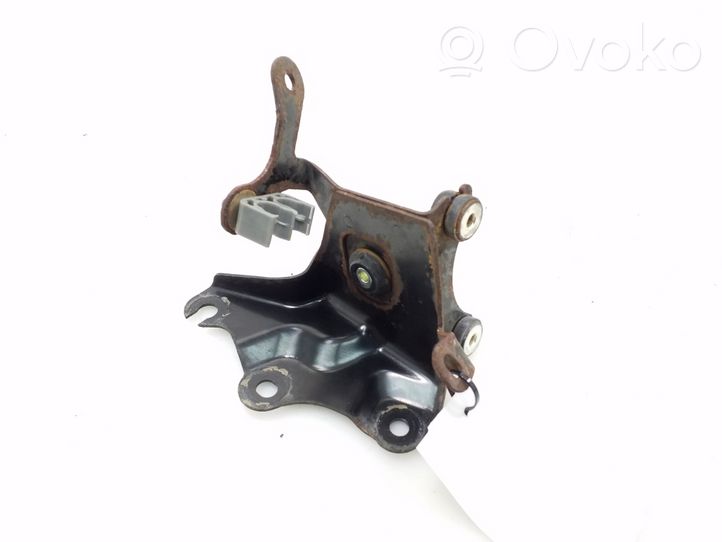 Toyota Verso ABS-pumpun kiinnike 445900F020