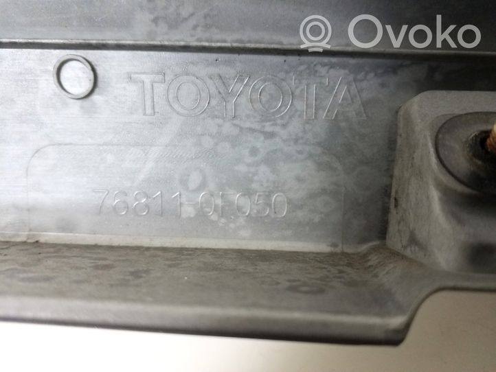 Toyota Verso Éclairage de plaque d'immatriculation 768110F050