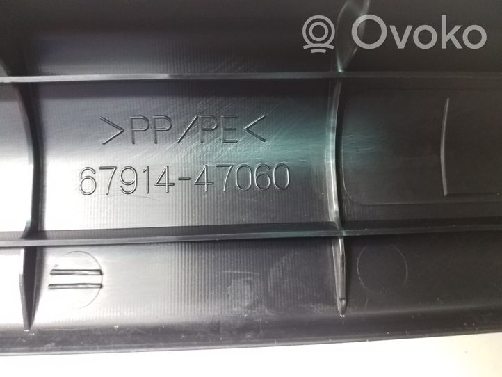 Toyota Prius+ (ZVW40) Priekinio slenksčio apdaila (vidinė) 6791447060