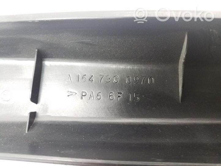 Mercedes-Benz ML W164 Altro elemento di rivestimento della portiera posteriore A1647300970