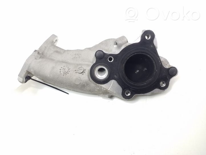 Mercedes-Benz E C207 W207 Tuyau de raccordement solide EGR A6511400508