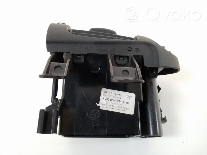 Mercedes-Benz CLC CL203 Copertura griglia di ventilazione laterale cruscotto A2038300654