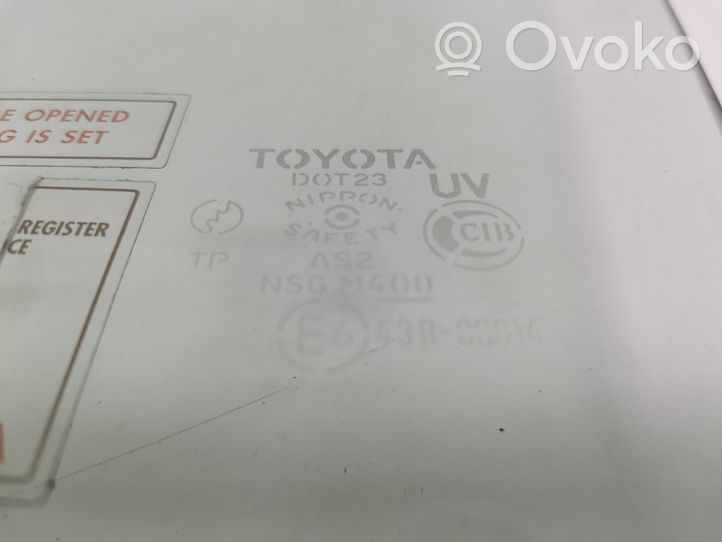 Toyota RAV 4 (XA20) Priekšējo durvju stikls(divdurvju mašīnas) 68102-42090