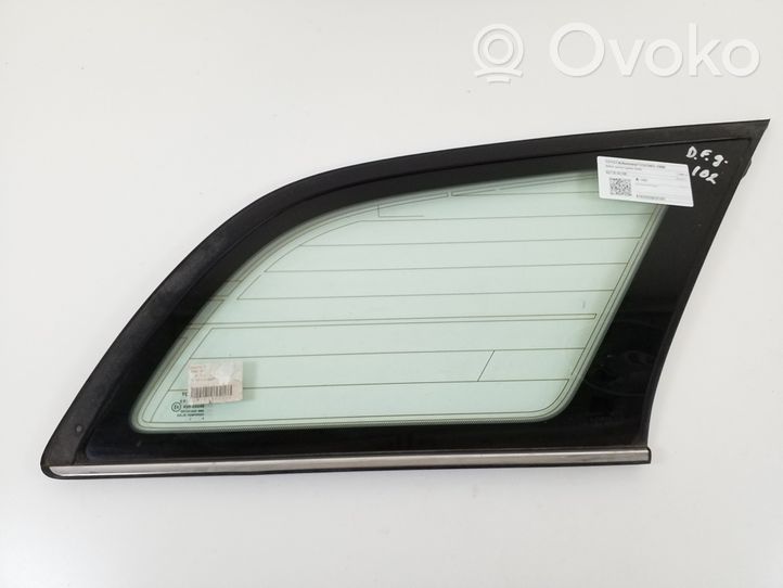 Toyota Avensis T250 Fenêtre latérale avant / vitre triangulaire 62710-05100