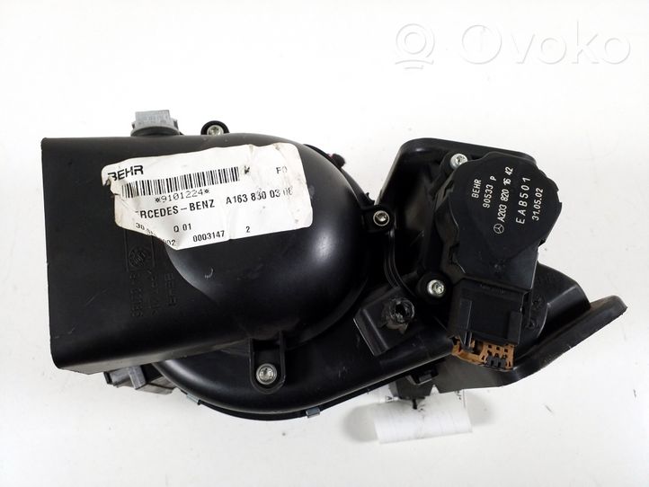 Mercedes-Benz ML W163 Motorino attuatore ricircolo aria dell’A/C A1638300308