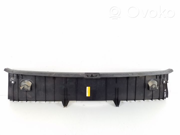 Toyota Avensis T270 Protector del borde del maletero/compartimento de carga 58387-05100