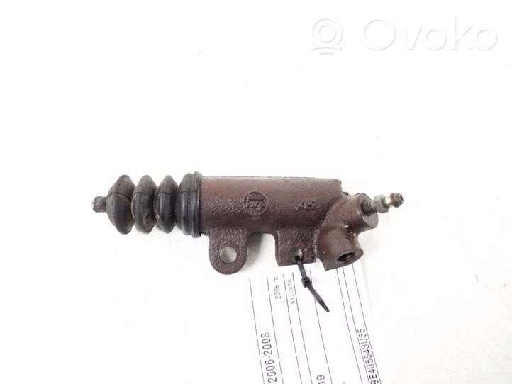 Toyota Avensis T250 Cilindro secondario della frizione 31470-20240