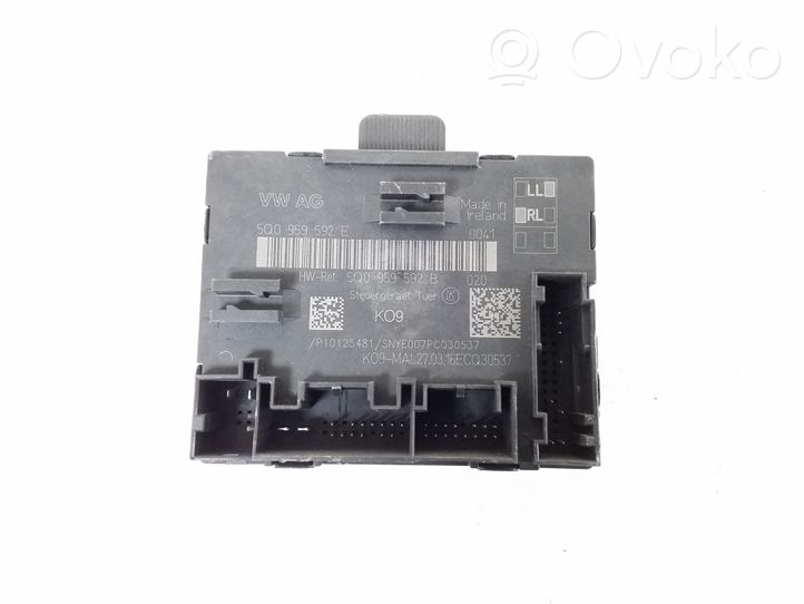 Volkswagen Golf VII Oven ohjainlaite/moduuli 5Q0959592B