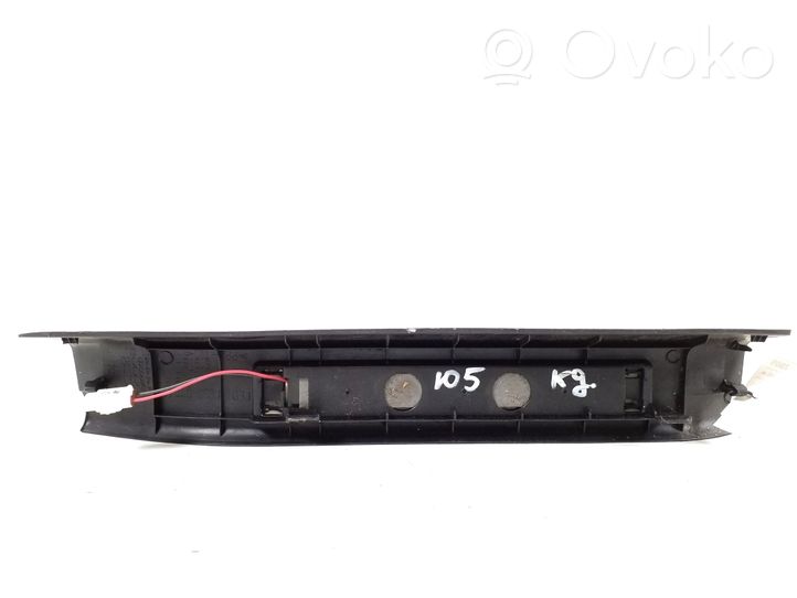 Lexus RX 330 - 350 - 400H Takaoven kynnyksen suojalista 67940-48010