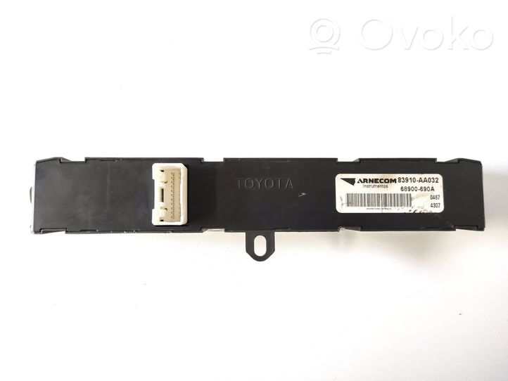 Toyota Solara Horloge 83910-AA032