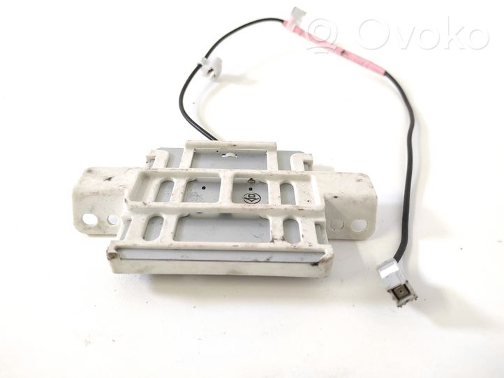 Lexus IS 220D-250-350 Antena GPS 86860-53040