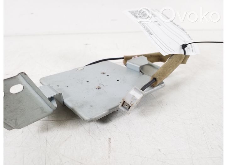 Toyota Corolla Verso AR10 Antena (GPS antena) 86860-64010