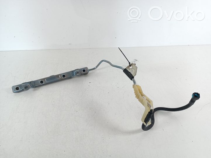 Toyota Prius Prime Tuyau de conduite principale de carburant 23814-37100