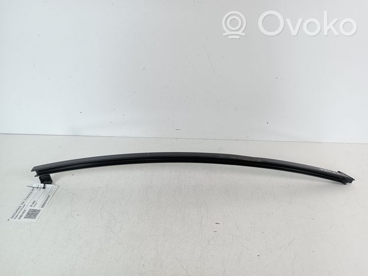 Toyota Prius Prime Altro elemento di rivestimento della portiera anteriore 67402-47010