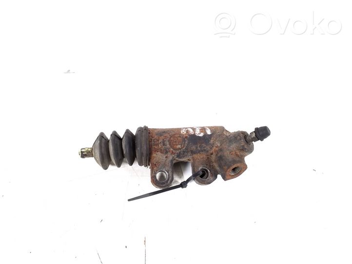 Toyota Corolla E120 E130 Cylindre récepteur d'embrayage 31470-32023