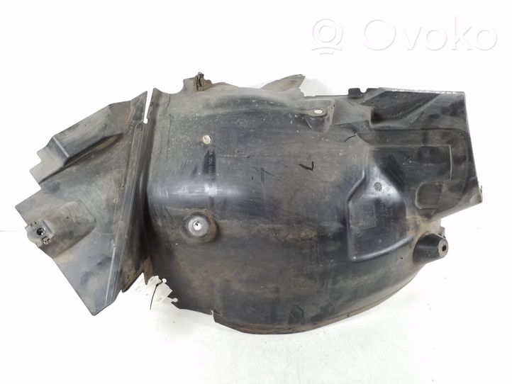 Mercedes-Benz C W204 Pare-boue passage de roue avant A2046904830