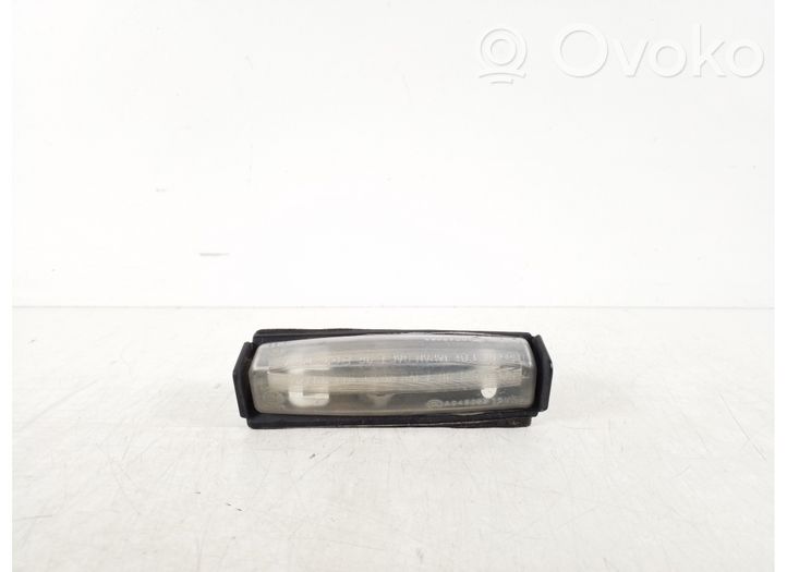 Lexus RX 330 - 350 - 400H Lampa oświetlenia tylnej tablicy rejestracyjnej 81271-30291