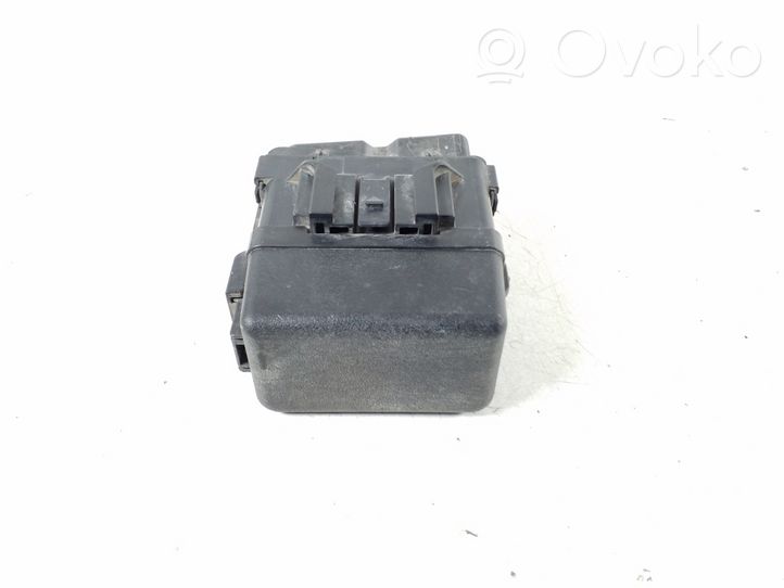 Toyota Auris 150 Module de fusibles 82741-12080