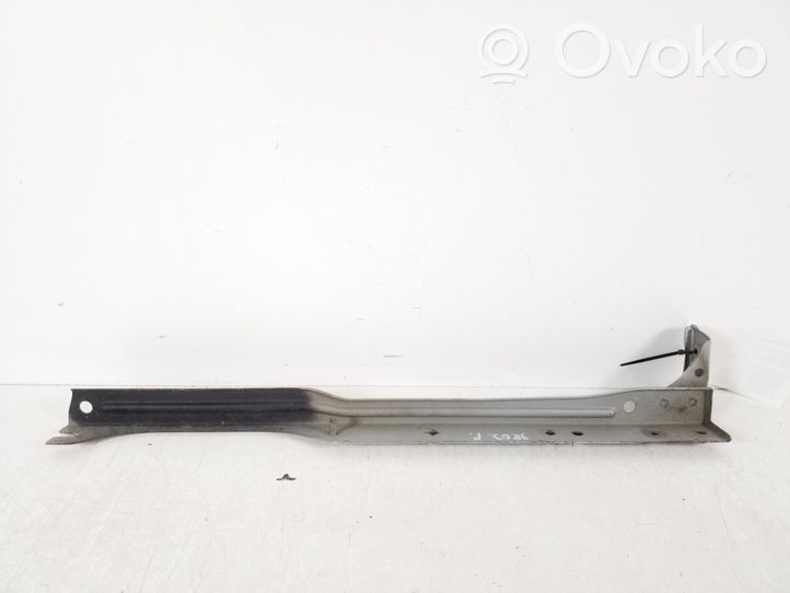 Toyota Avensis T270 Staffa del pannello di supporto del radiatore 53209-05030