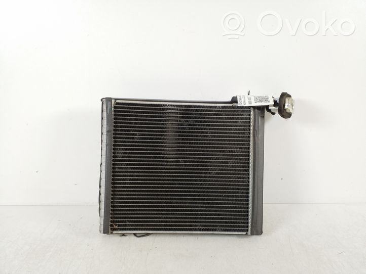 Toyota Avensis T270 Air conditioning (A/C) radiator (interior) 88501-02201