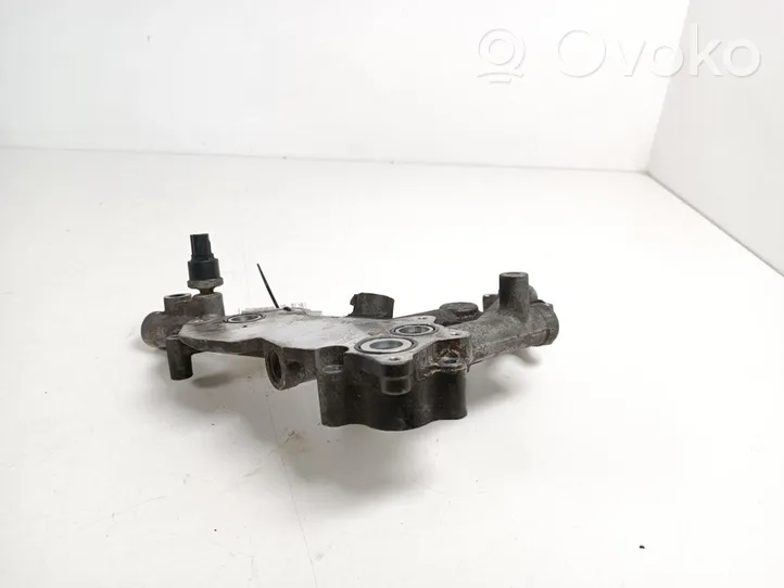 Toyota Auris 150 Halterung Ölfilter / Ölkühler 15781-26011