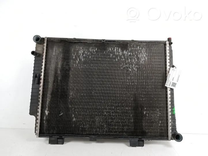 Mercedes-Benz E W210 Radiateur de refroidissement A2105006103