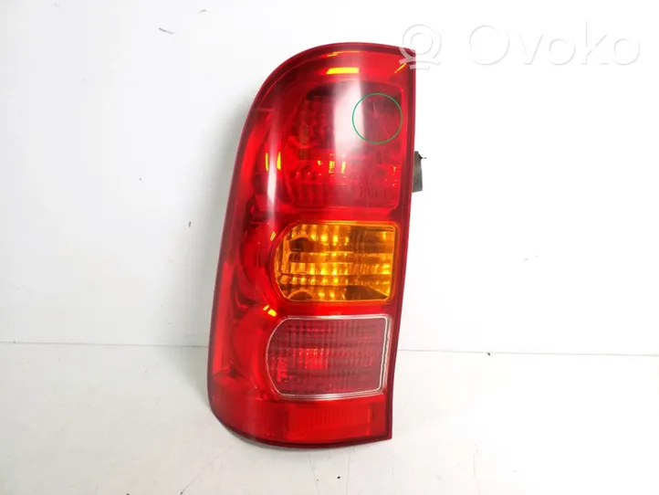 Toyota Hilux (AN10, AN20, AN30) Lampa tylna 81560-0K040