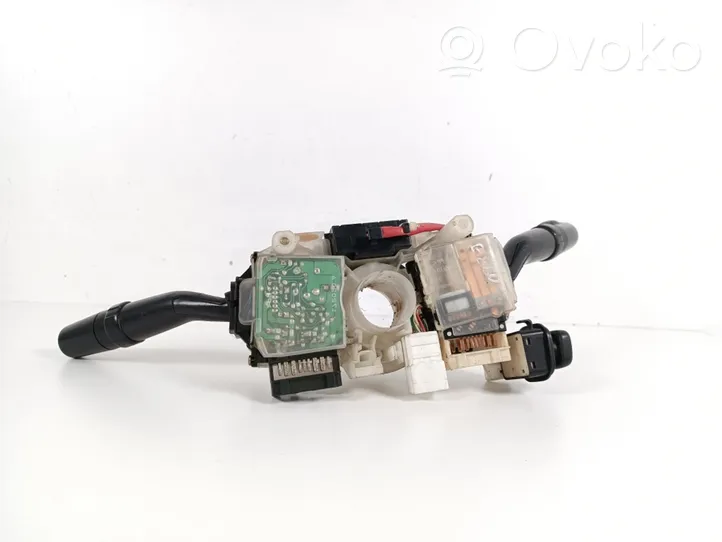 Lexus LX 470 Interruptor/palanca de limpiador de luz de giro 84310-6A590