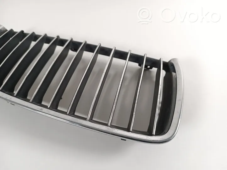 BMW 3 E90 E91 Grille de calandre avant 7120008