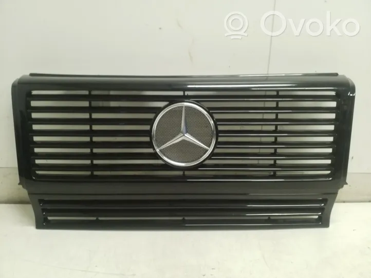 Mercedes-Benz G W461 463 Grotelės priekinės A4638880615