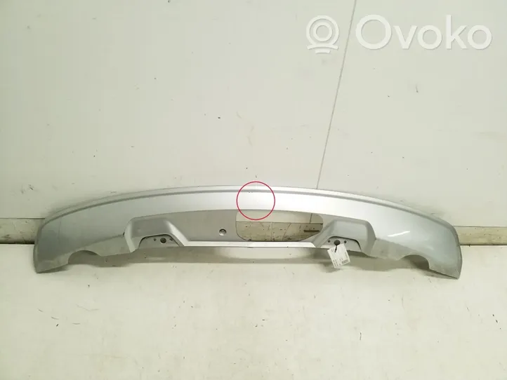 Volvo XC40 Moulure inférieure de pare-chocs arrière 32136123