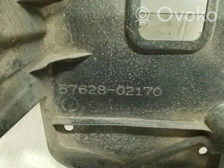 Toyota Corolla E210 E21 Osłona tylna podwozia pod bagażnik 5762802170