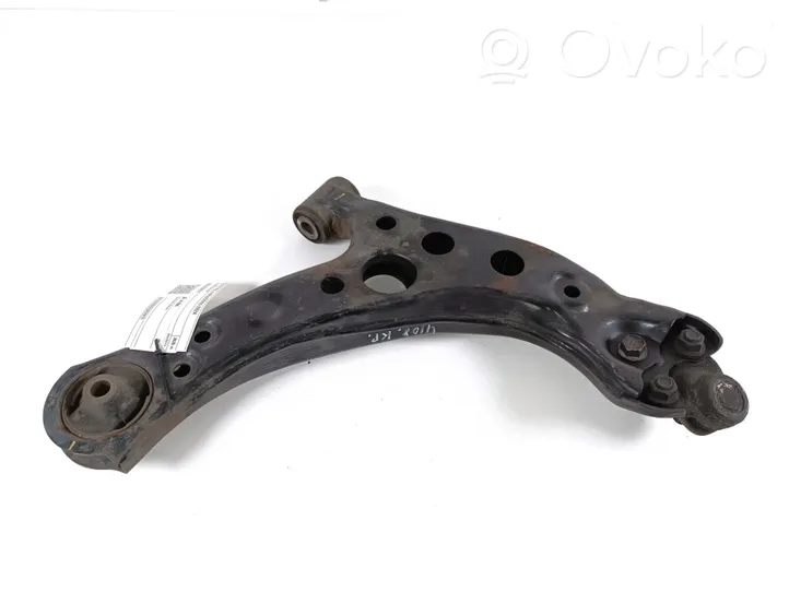 Toyota Corolla E210 E21 Fourchette, bras de suspension inférieur avant 4806902410