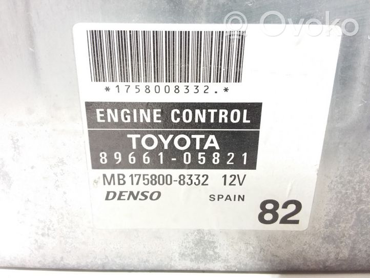 Toyota Avensis T250 Centralina/modulo del motore 8966105821