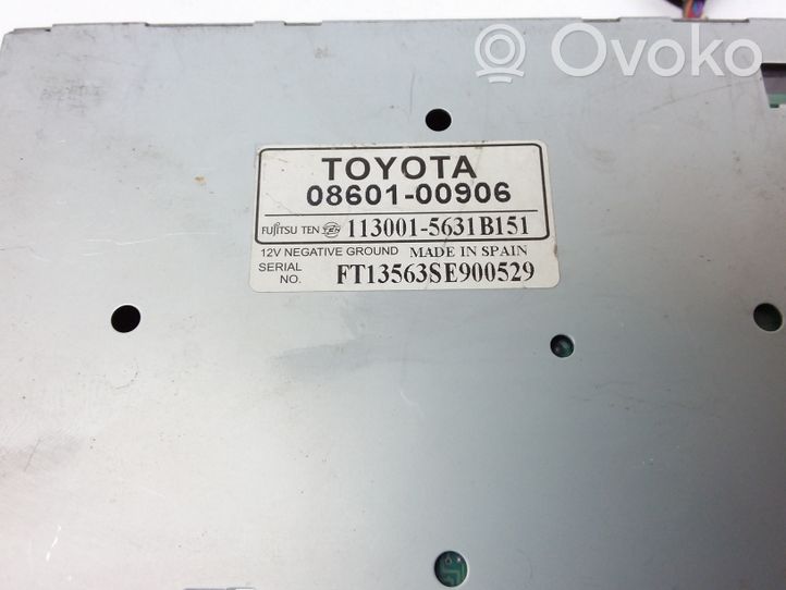 Toyota Yaris Panel / Radioodtwarzacz CD/DVD/GPS 0860100906