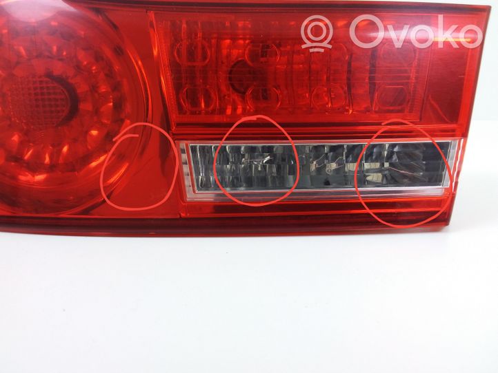 Honda Accord Lampy tylnej klapy bagażnika P8129L