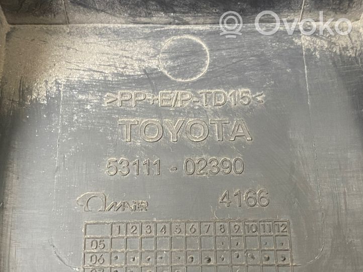 Toyota Auris 150 Grille calandre supérieure de pare-chocs avant 5311102390
