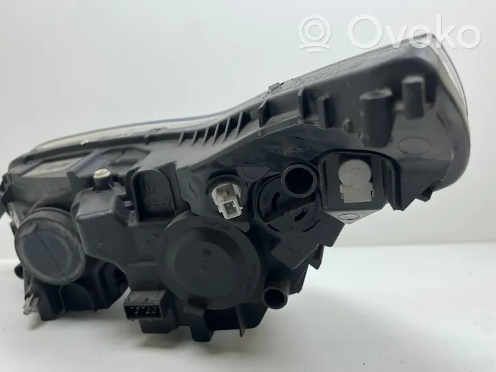 Citroen C4 I Lampa przednia 89009408