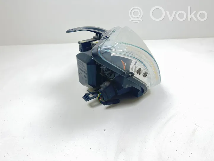 Ford Focus Lampa przednia 10179