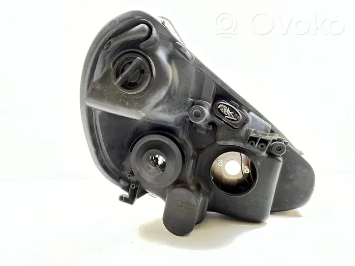 Ford S-MAX Lampa przednia 163681