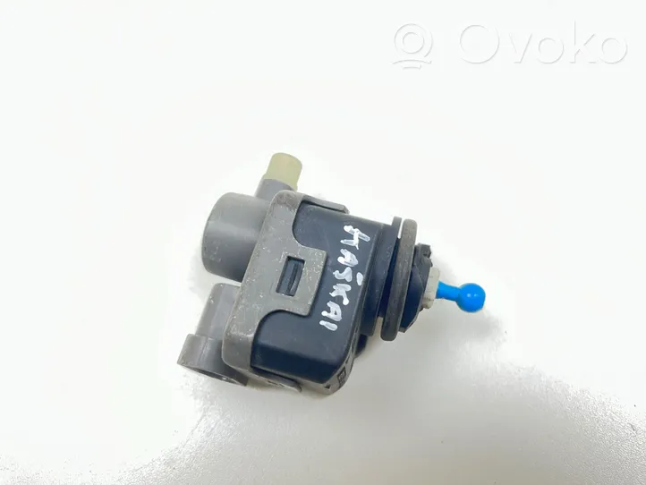 Nissan Qashqai Headlight level adjustment motor 7700420737