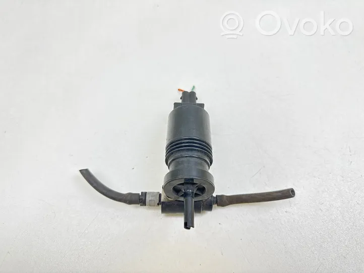 Nissan Note (E11) Pompe de lave-glace de pare-brise 30097