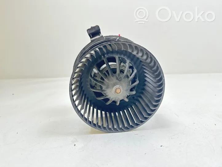 Nissan Note (E11) Mazā radiatora ventilators F667217D