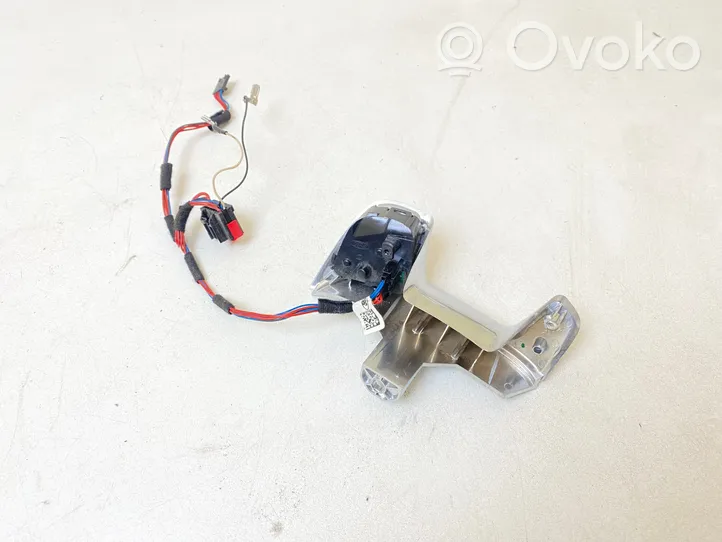 Ford S-MAX Boutons / interrupteurs volant 305481885