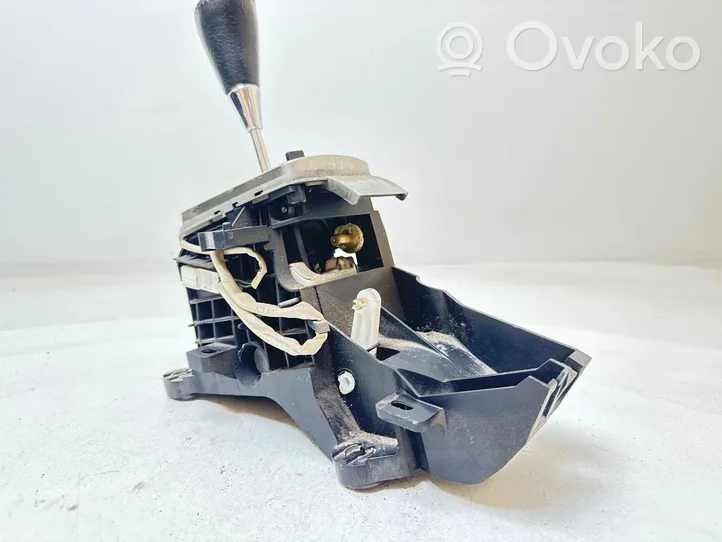 Toyota Avensis T250 Gear selector/shifter (interior) 