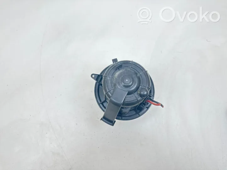 Citroen C3 Pečiuko ventiliatorius/ putikas 25014940