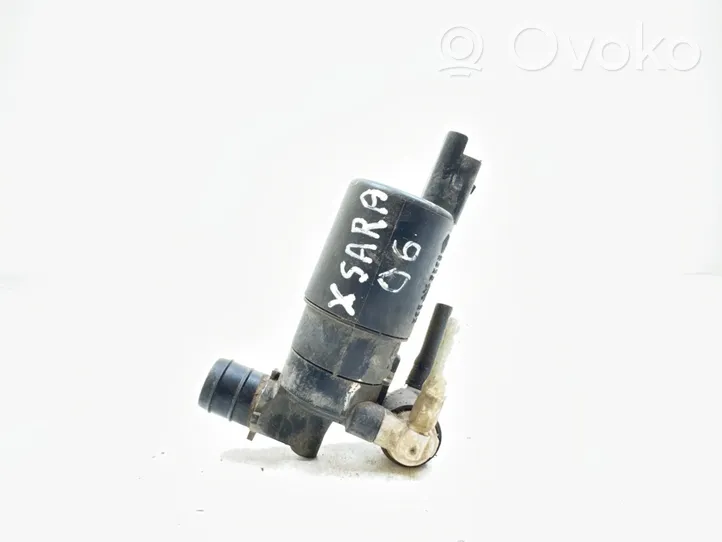 Citroen Xsara Picasso Pompe de lave-glace de pare-brise 8200184555